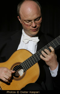 Detlev Bork joue les cordes Alliance Corum